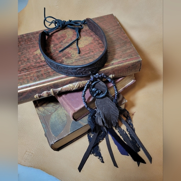 Bohemian Native Gothic Vibe Tooled Leather Choker Necklace Upcycled - Picture 9 of 11